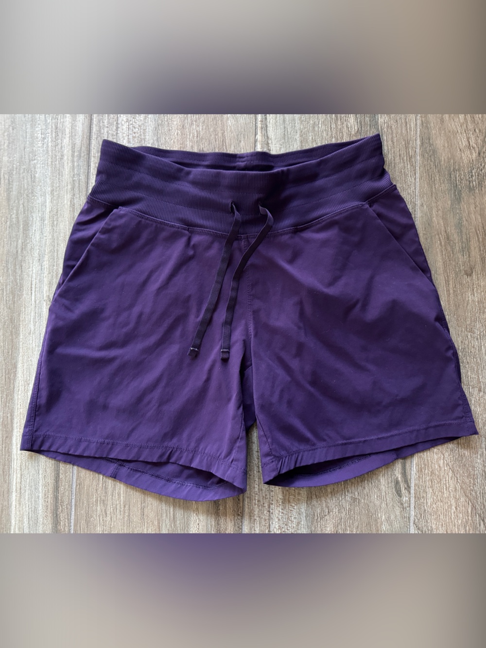 Tuff Athletics Hybrid Women’s Plum Purple Drawstring Active Shorts. Size Small